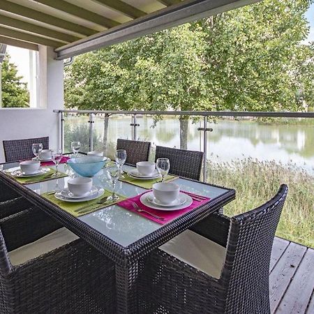 Howells Mere 88, Tranquility P Somerford Keynes Exterior photo